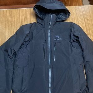 Arc’Teryx Beta Insulated Gore-Tex Jacket (size Lg)